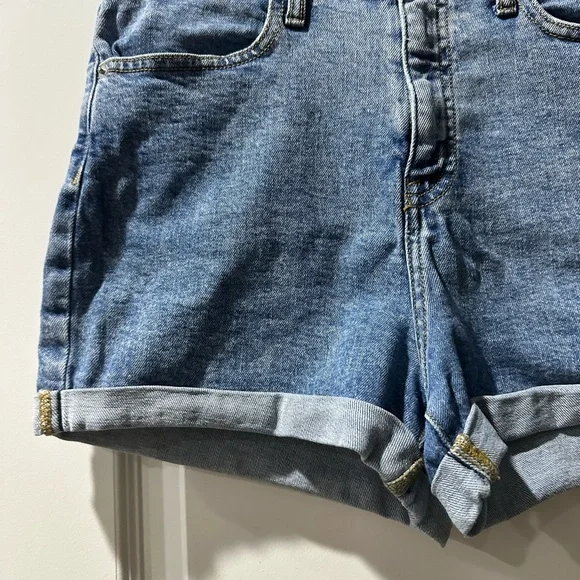Wild Fable Denim Blue Women's Vintage Look Shorts - Size 10 - Picture 6 of 7